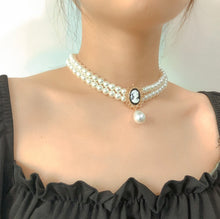 Load image into Gallery viewer, Double Pearl Choker
