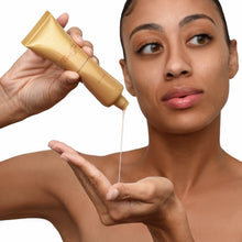 Load image into Gallery viewer, INTENSE LIGHTENING RADIANT FACE WASH
